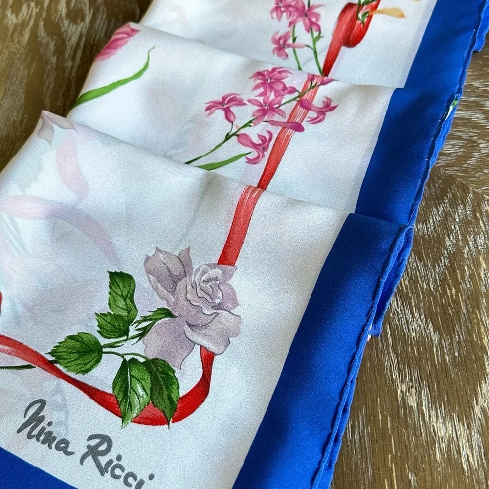 Authentic Nina Ricci Scarf - Picture 8 of 9